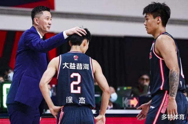 宏远集团|宏远速递!胡明轩秀“六亲不认步”,威姆斯晒戒指,徐杰回应质疑