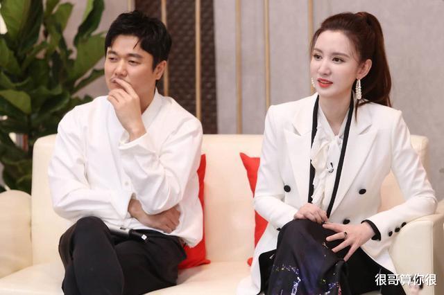 突围|《突围》中的女性角色都不是省油的灯，扮演者也绝非泛泛之辈