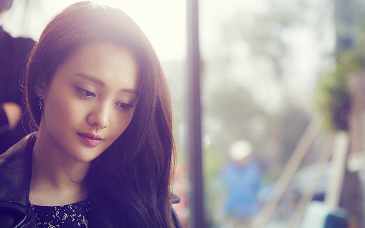 郑爽|郑爽被封杀15天后，亲情和事业双丰收? 孩子相认了还担任公益大使