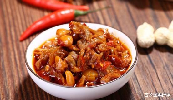 医生|吃一次等于喝3桶地沟油，32岁女子常吃致使胃癌离世，医生：无知惹的祸