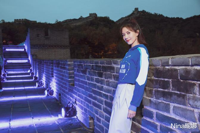 高圆圆|高圆圆谢霆锋难得同框，穿橘色毛衣帅哥面前变小女人，两人合体超养眼