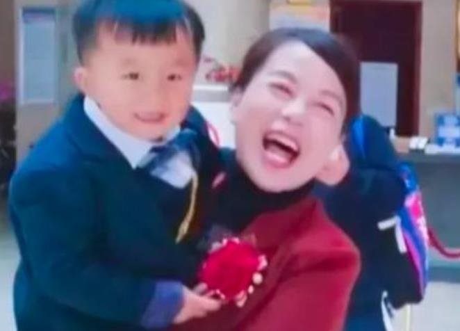 杜新枝|曝杜新枝跑到姚威单位闹事，称自己想念姚威，遭姚威领导当面拒绝