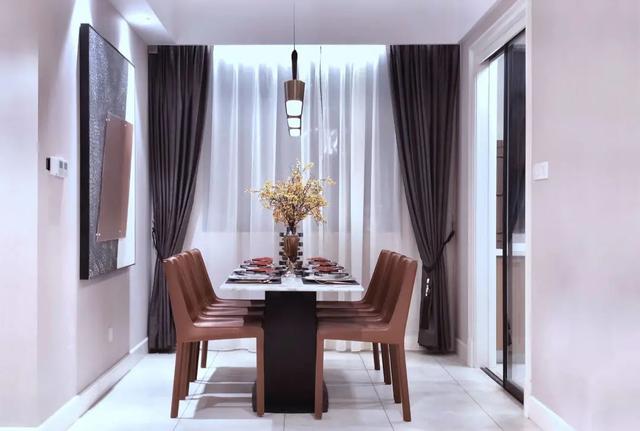 180㎡现代时尚,中性色的空间,暗橙色点缀,带来稳重端庄的氛围