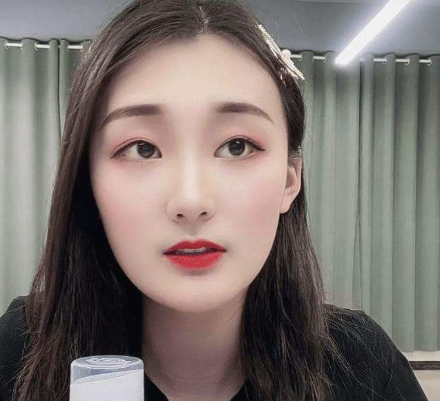 陈亚男|曝陈亚男将进入娱乐圈？知名导演邀请出演电影，获富二代公开求婚