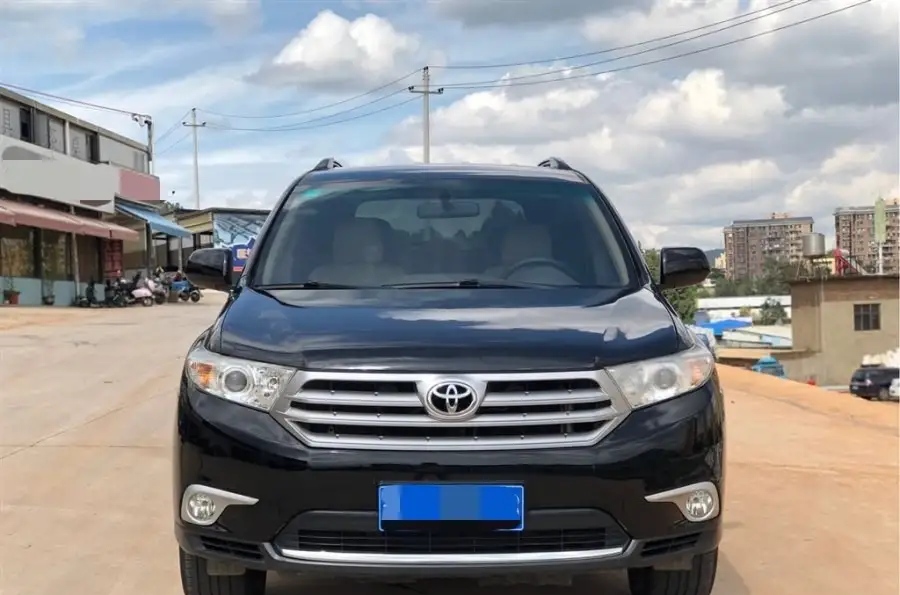 卡姆 网友：中国人真是穷怕了！经常在网上看到一堆小年轻喊着什么BBA没面子