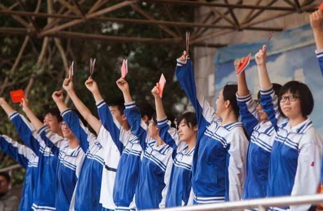 家中大小宝|新高考选科组合“大乱炖”,物化政越学越难,或许并非良配