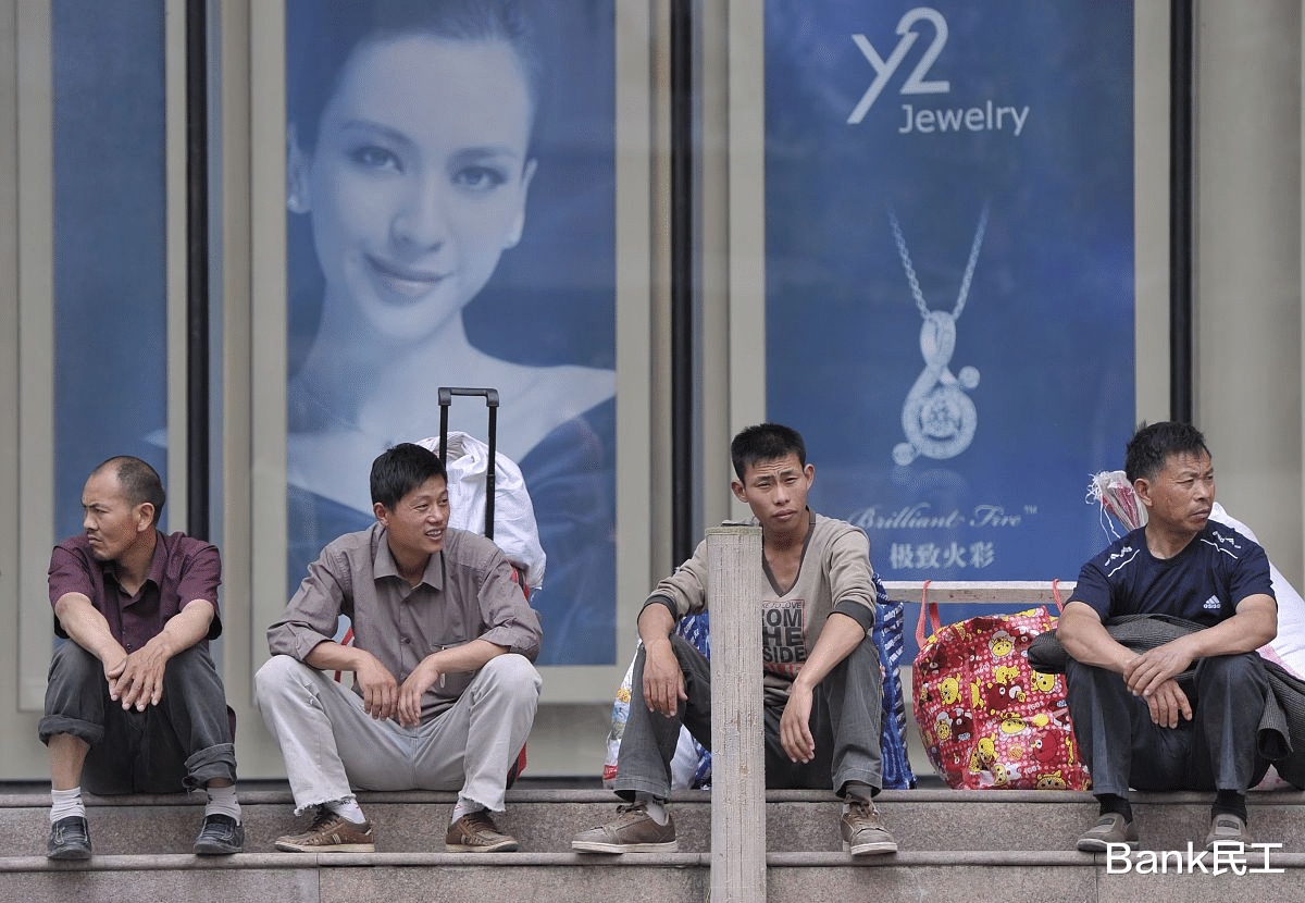 韩星|工厂“女职工荒”频现，年轻女孩都去哪里赚钱了？