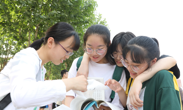 家有二宝育儿|985、211名校招生，在河南、江西、宁夏大批遇冷，征集志愿开启