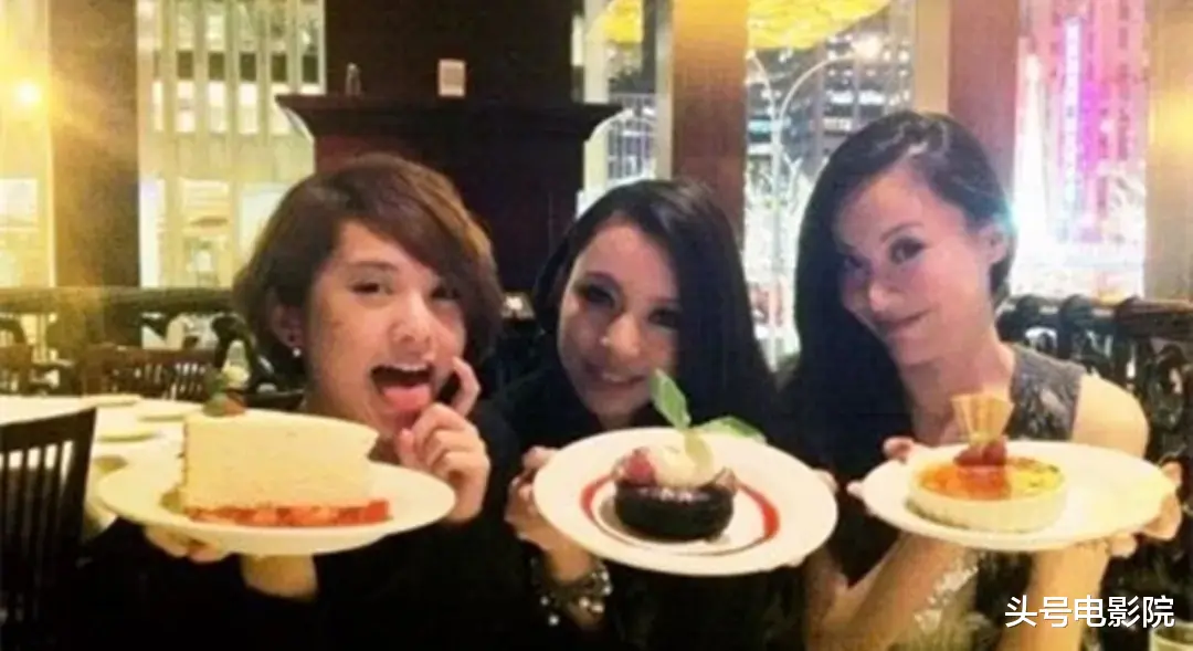 王力宏|李靓蕾回怼By2，刚！被扒遭王改名，未成年时被王力宏带看妇科