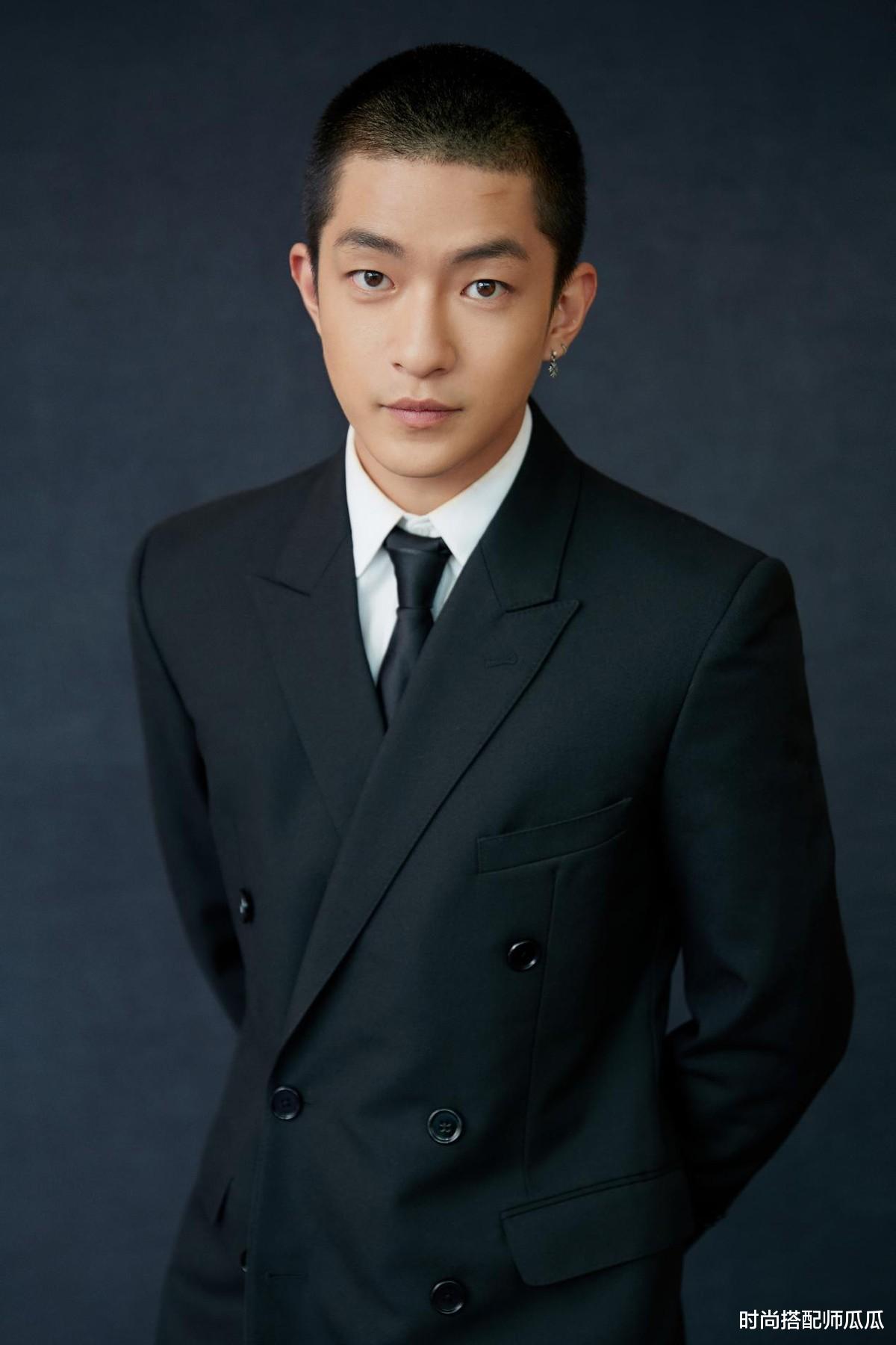 发型|?不管年纪多大的男人，这5种发型要少留，尤其第1种，邋遢还油腻