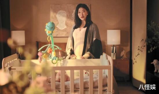 朱珠|朱珠晒老公视角照，戴墨镜挺孕肚健身，自侃：做个永不言弃的胖子