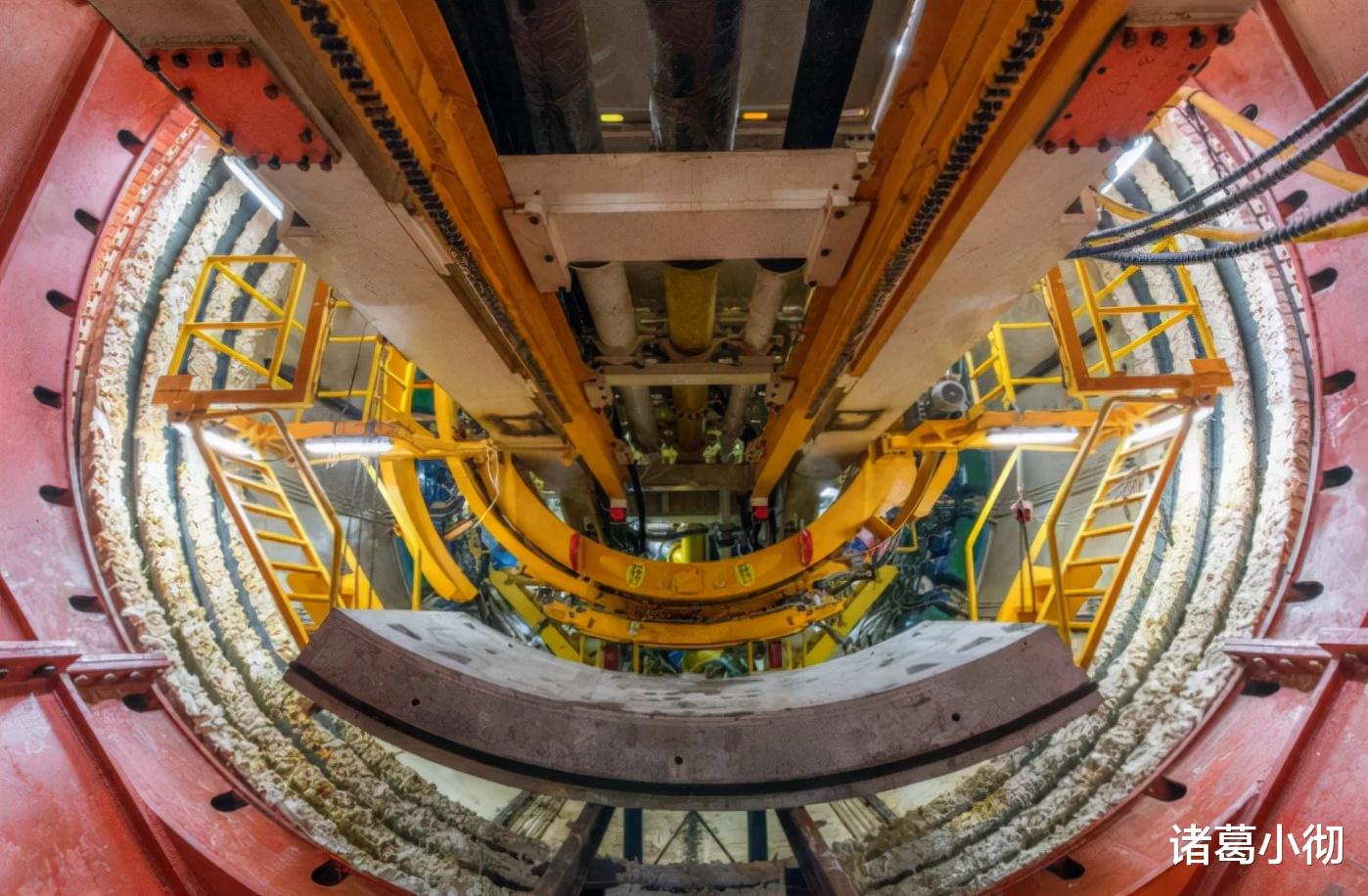 印度|我国造出2300吨大国重器，印度连夜上门，花高价买走一台