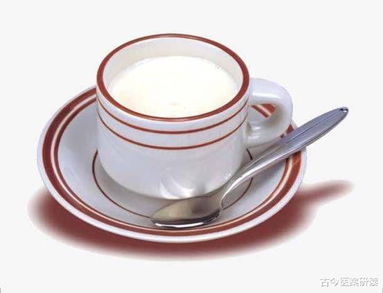 牛奶|多家医院提醒：血脂高的人停止喝“1牛奶”，或使血脂升高、脑梗上身
