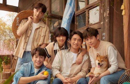 鹿晗|综艺最擅长捧红“小鲜肉”，鹿晗退出跑男后，蔡徐坤已经成功顶替