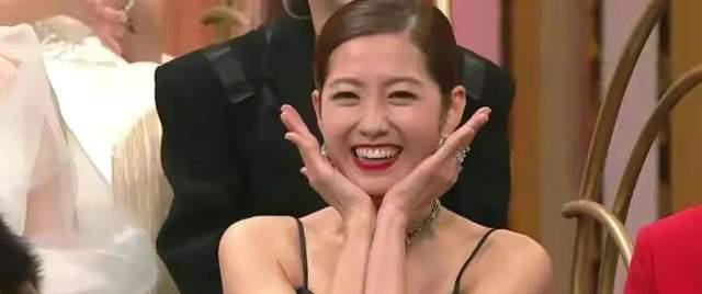 陈自瑶|陈自瑶获奖背后TVB暗藏2大心机：安排批过蔡思贝的江美仪为她颁奖