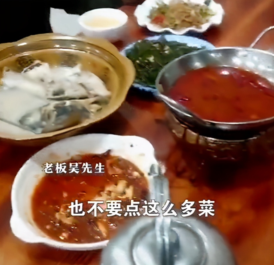 评理三分钟 男子明知自己没钱，仍到餐馆豪点145元，老板：好人做到底