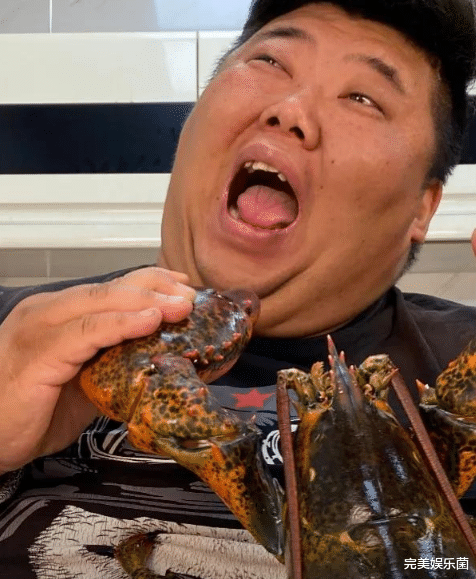 迪丽热巴 600斤胖猴仔现身减肥营,抗拒称体重、跑步,只关心伙食好不好