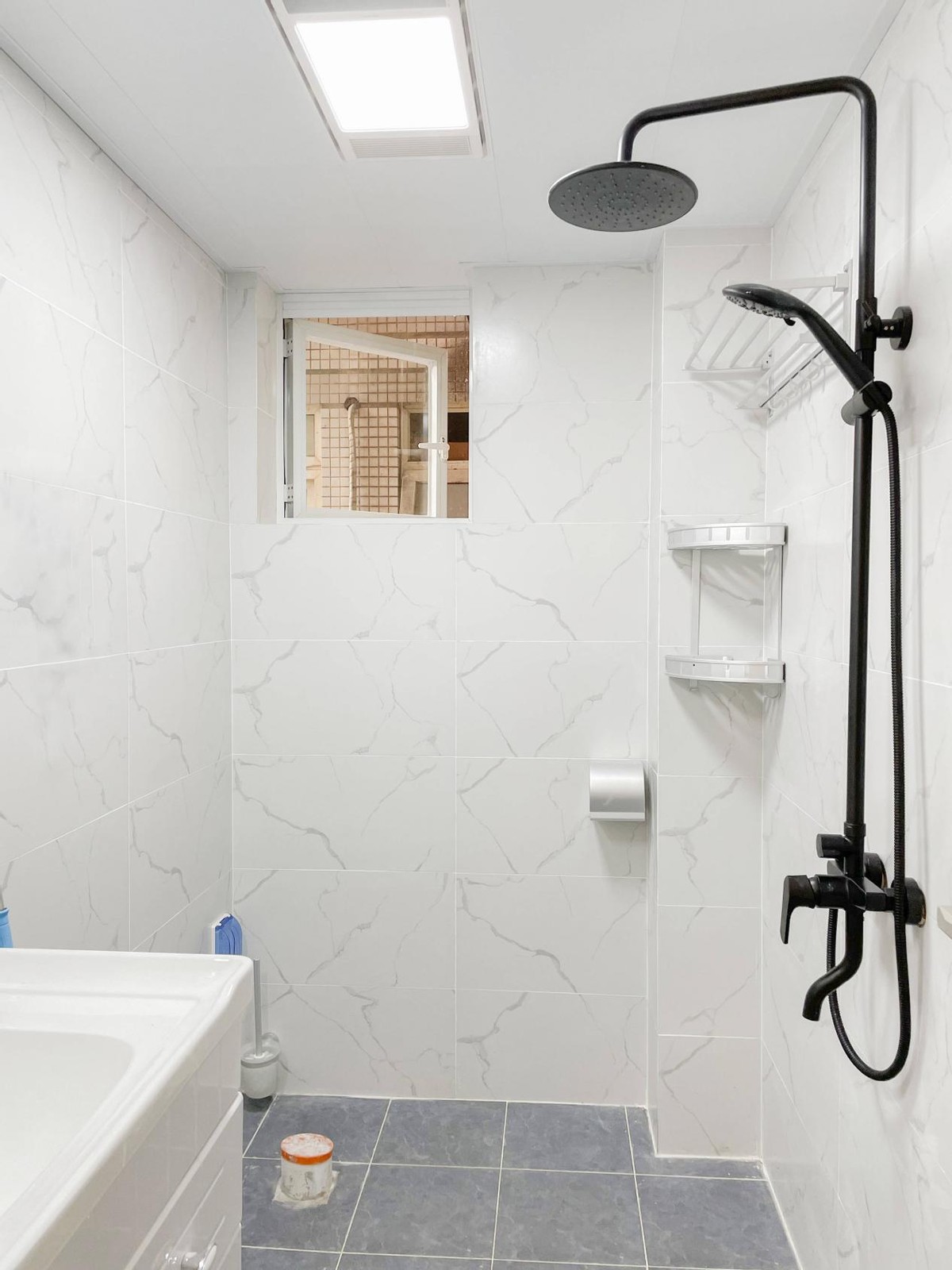 聪明人家里从不装地漏,我家装的蹲坑,不占位置排水又快