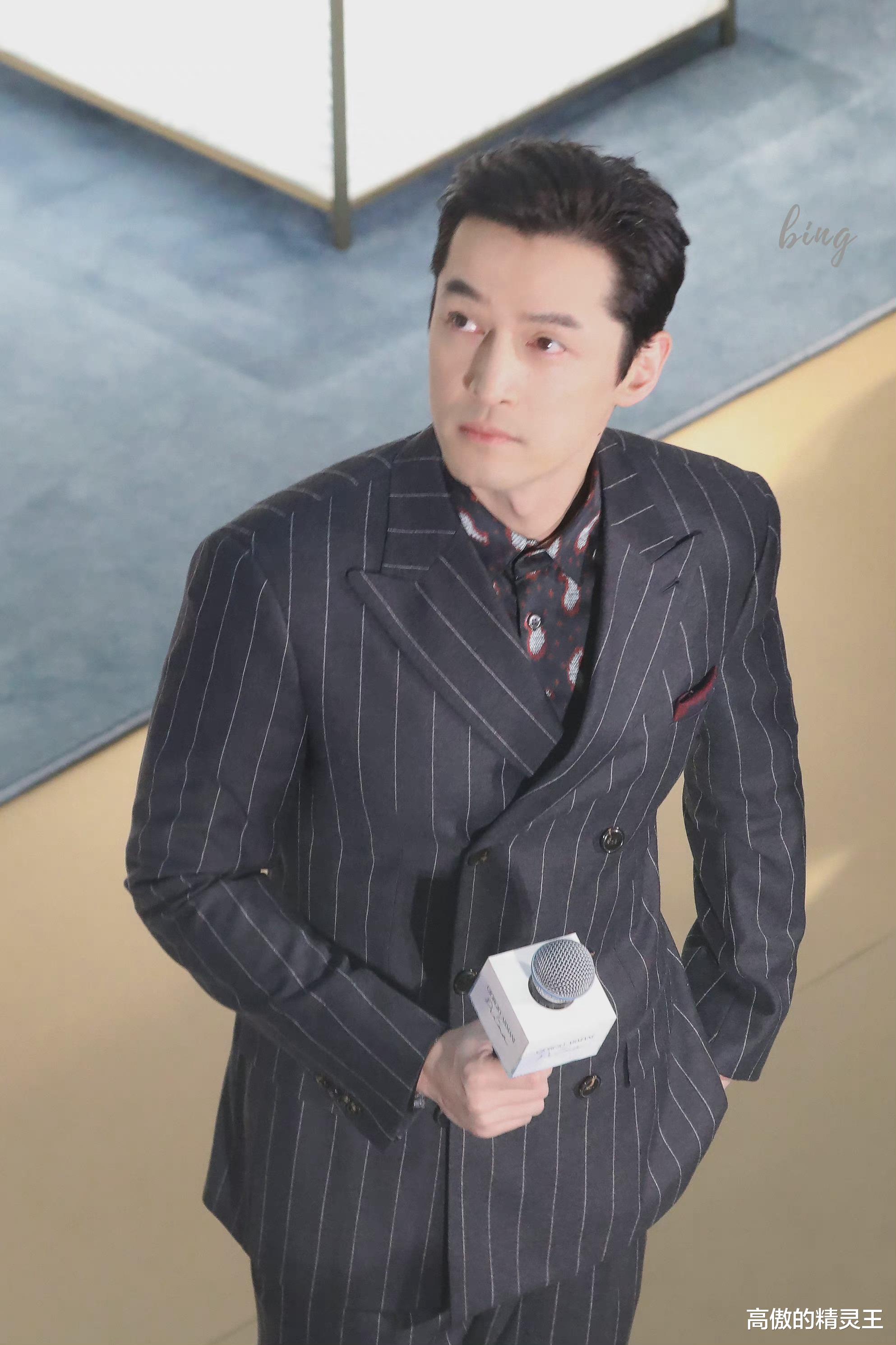 胡歌|“宣传小能手”胡歌上线，为昔日女搭档宣传新剧遭网友喊话大自拍