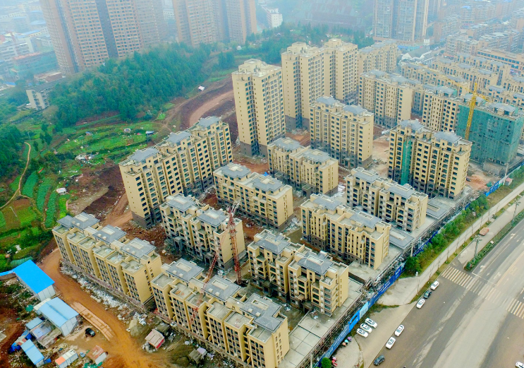 房价|县城楼市分化，房价跟供给、学校关系密切