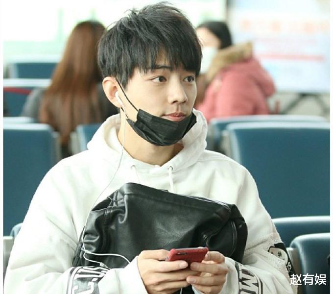 运动|从150斤到116斤，肖战的减肥路告诉我们：瘦身，还能提高颜值