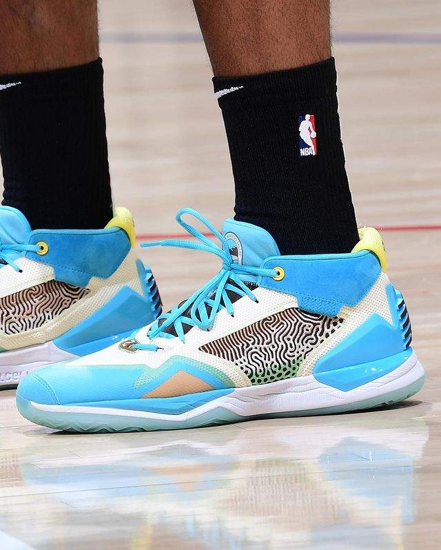 保罗·乔治|NBA球员上脚：杜兰特和欧文很骚气，保罗·乔治钟爱PG1！