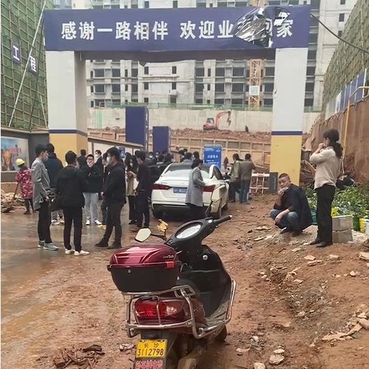 华润置地|长沙金科集美天辰无水无路无燃气，怎可交房？交房现场令人气愤！