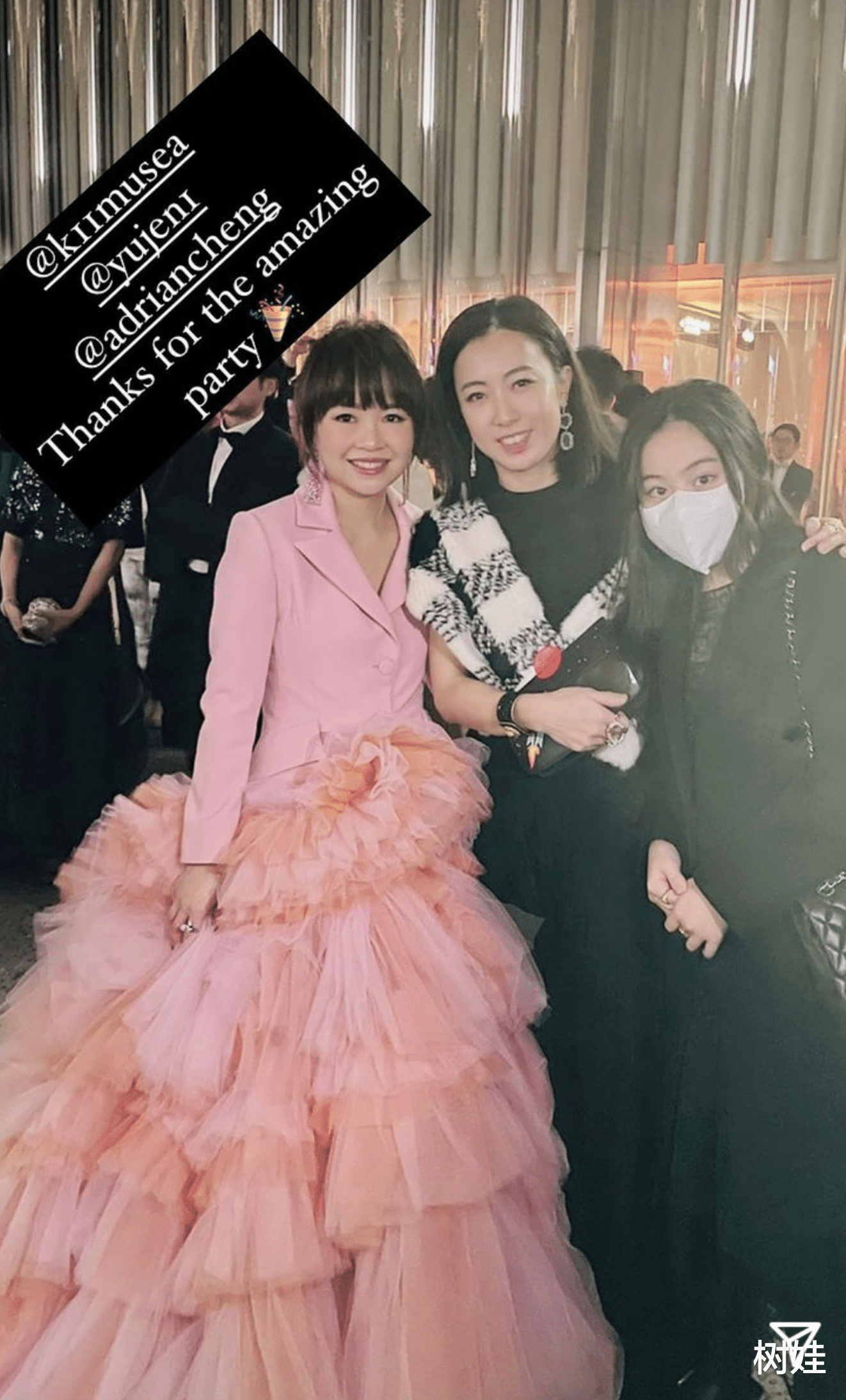 孙莉|甘比带长女出席聚会见世面，13岁刘秀桦读贵价私校，每年学费23万