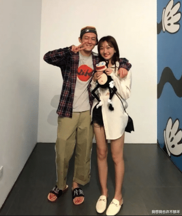 许晴|陈冠希英年早衰？路人镜头下的本山大叔，粉丝却晒照称其还是18岁