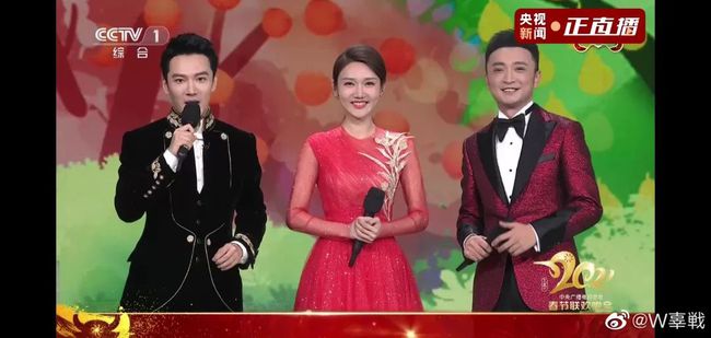 前方社会冲锋号 “春晚最年轻女主持”火了！被誉为“小董卿”，入职5年就上春晚