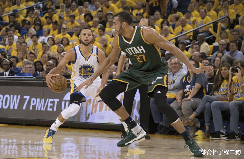 勇士队|不演了！库里笑了 格林也笑了 为上演黑8奇迹，勇士故意输给湖人？