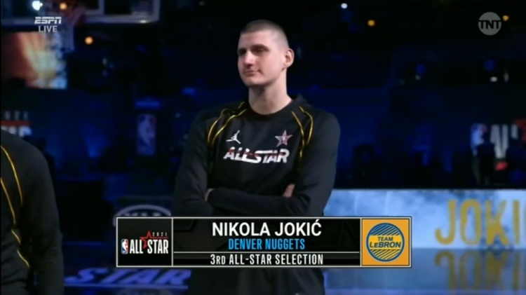 字母哥|全明星賽后5大畫面！約基奇生悶氣，喬治給利拉德道歉，字母哥模仿老詹！