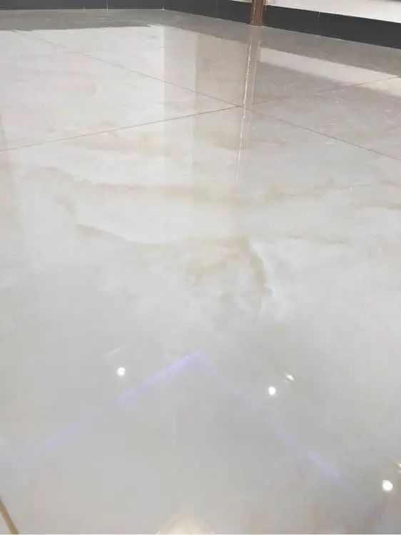 老公为省钱自己做瓷砖美缝,看起来挺像样的,不多说直接上图!