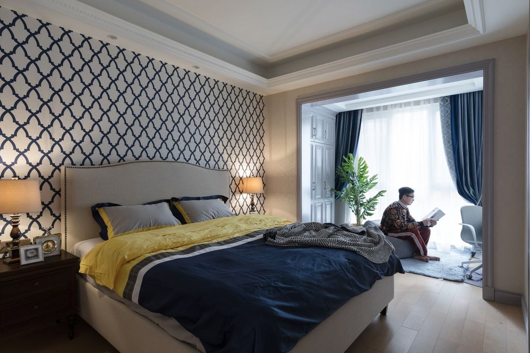 利用灯光和线条，丰富视觉效果增强空间层次，打造独特的家