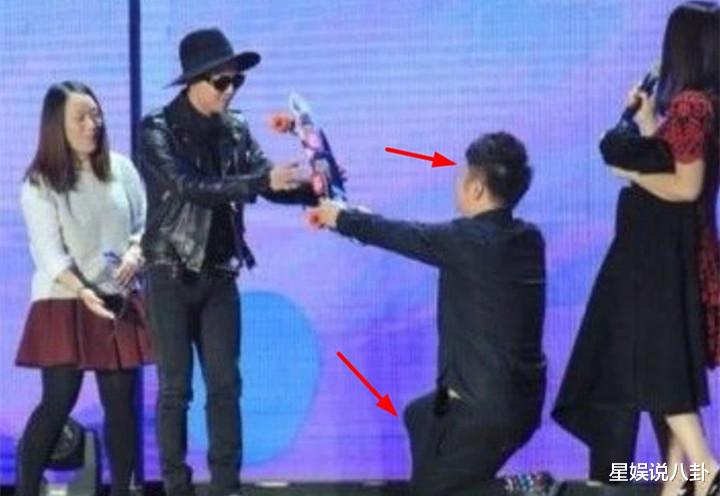 快乐大本营|《快本》的整改，李幼斌的痛斥，预示着“娱乐至死”年代的消逝