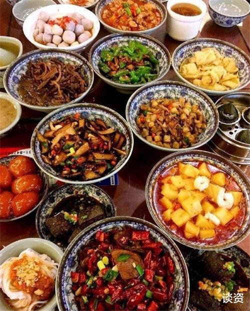 李湘|11岁王诗龄比李湘还圆润，肉嘟嘟的模样像极了王岳伦，身高快赶超妈妈