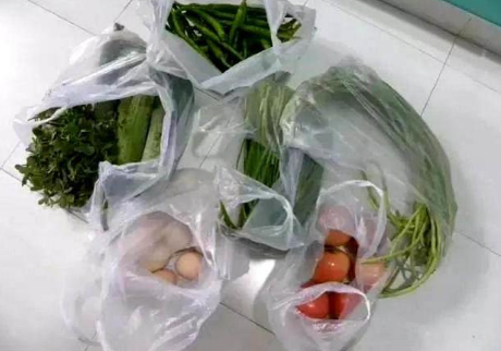 二柒山居 去闺蜜家发现冰箱没有塑料袋，这样布置干净又整洁，拍下来照着学