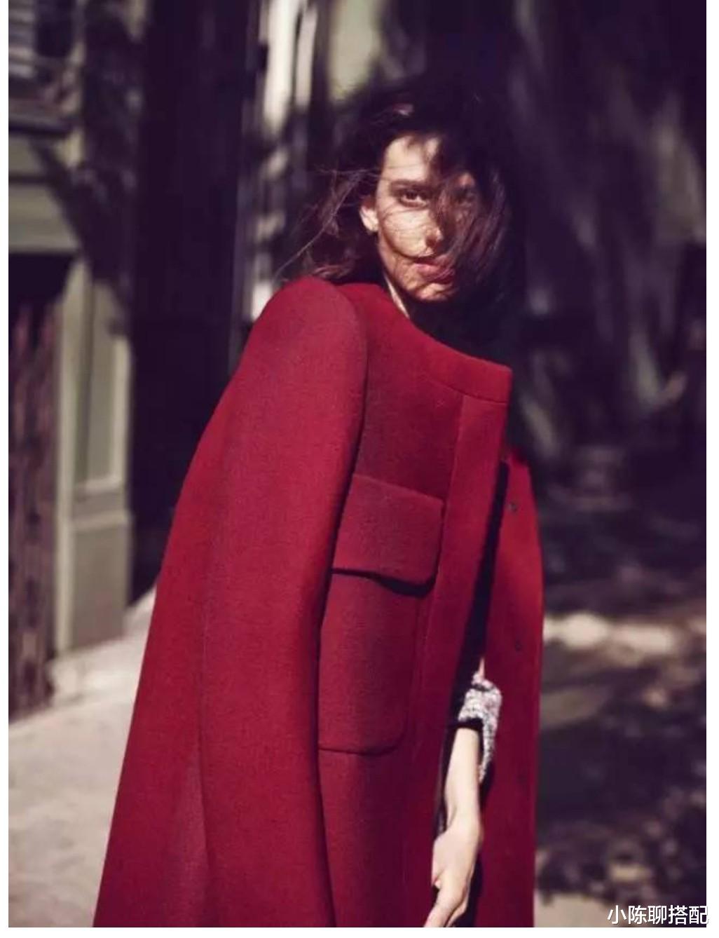 小陈聊搭配 为什么你把酒红色穿出了老气感？立马避开这些误区，显白抬气色