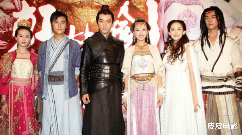 霍尊|十位被女人“锤毁”的男明星，太丢人了