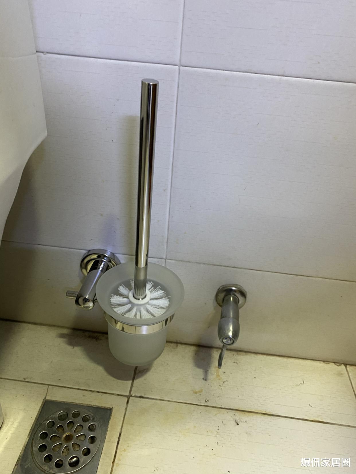 爆侃家居圈|4种卫生间用品，早该拉入家用“黑名单”！别不舍得，该换就换