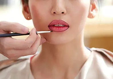 唇膏 不同场合,怎样涂出属于你气场的口红?