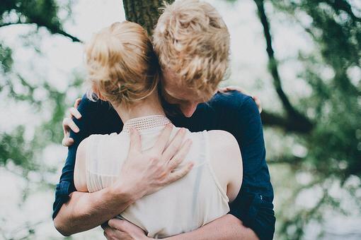 仲念念|主动为你做过这些事的男生,爱你胜过一切