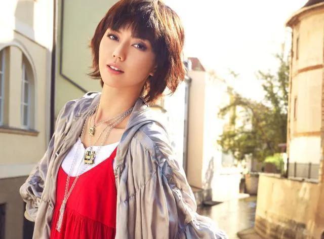 梅长苏|终于明白孙燕姿43岁状态为何这么好？活得人间清醒，爱得低调认真