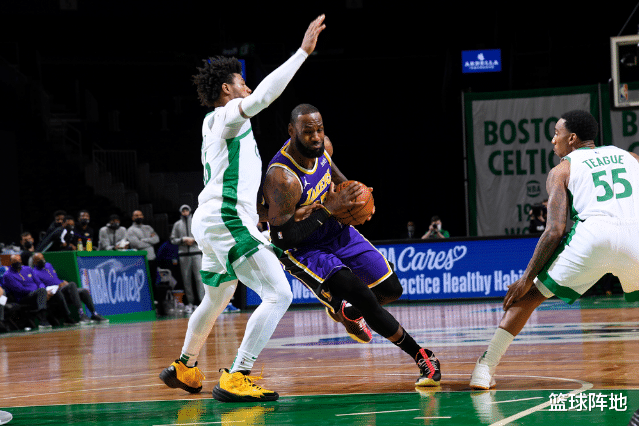 篮网队|官宣！篮网重磅签约，利拉德历史第二，独行侠彻底没戏，鲍尔发声