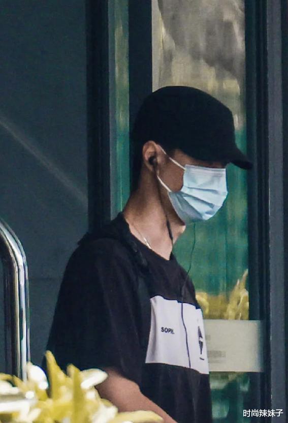 王宝强|别再夸王一博帅了，《街舞4》路透照，23岁生图比29岁肖战还显老