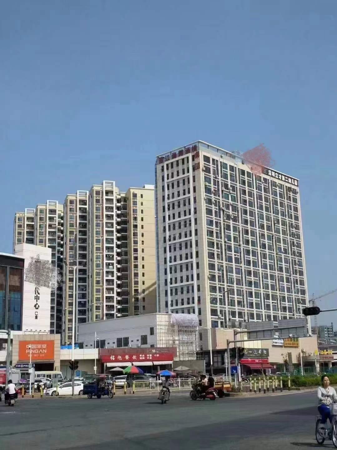 窨井|沙井天虹商场旁边5栋花园可落户两房总价105w