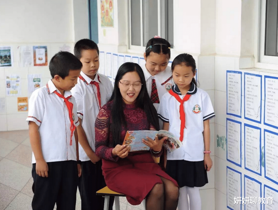 教师|男生喜爱“女友职业”排行榜,教师荣登榜首,最后一名无人敢娶