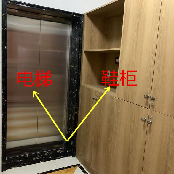 一梯一户在电梯门口打鞋柜,物业却让拆除,难道我家没使用权?