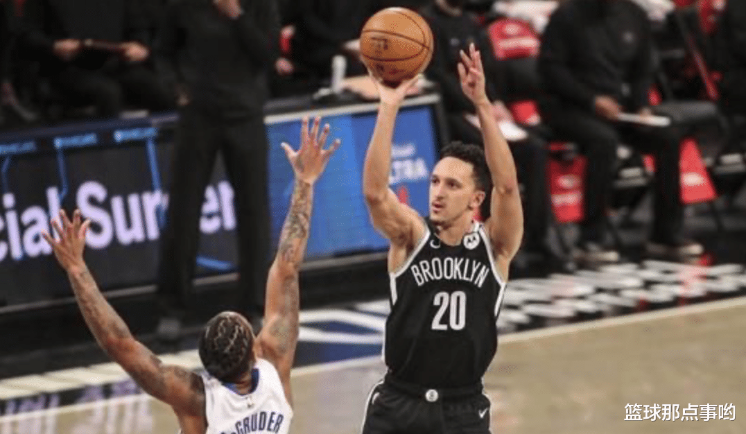 哈里斯|太自信！三場56分+三分11中6，球迷：他不比哈里斯強？