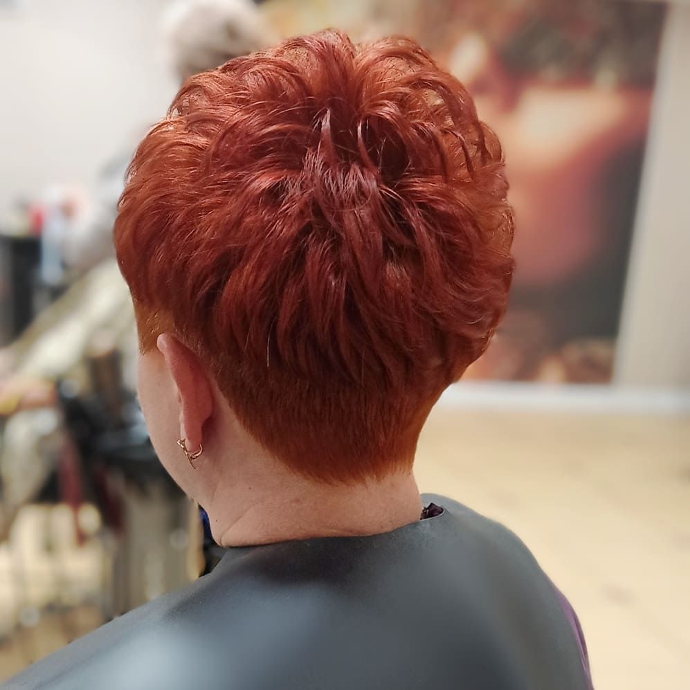 芹菜 20到60岁女士短发推荐，剪完年轻时尚，它能美到你上瘾